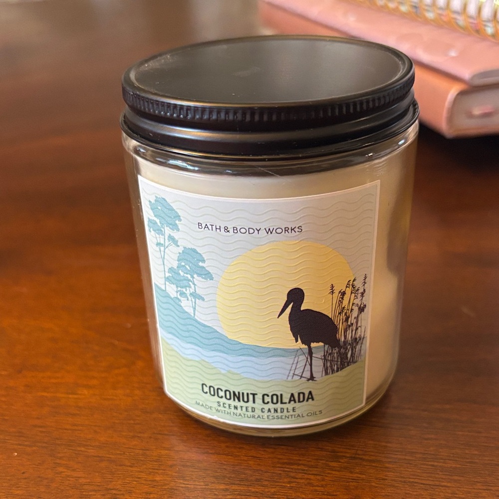 Bath & Body Works Coconut Colada Candle with Black Lid